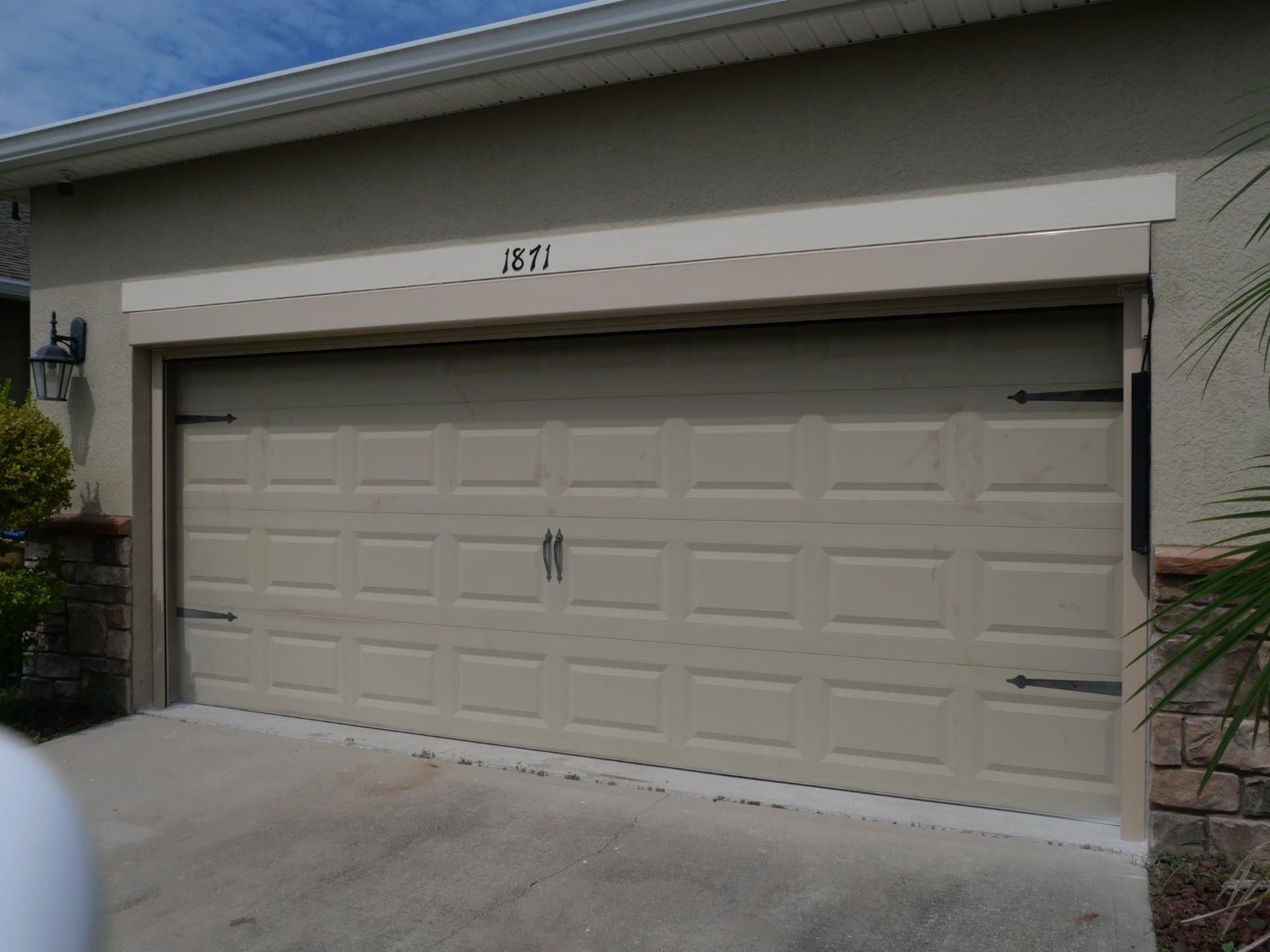Garage screen with the door visible through the mesh